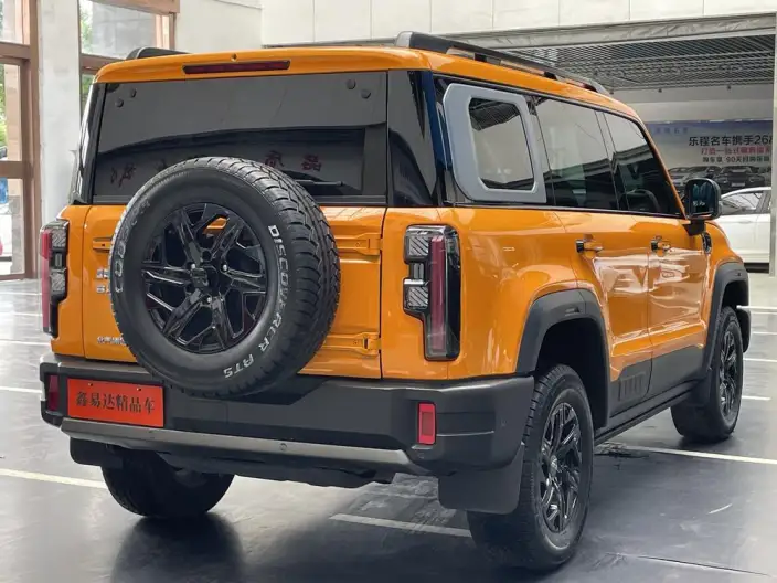BAIC BJ40 2024 Model City Hunter Edition 2.0T Automatic 4WD Supreme Model – фото 6