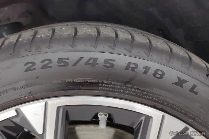 BMW 2 Series 2025 Model 225L M Sports Set – фото 10