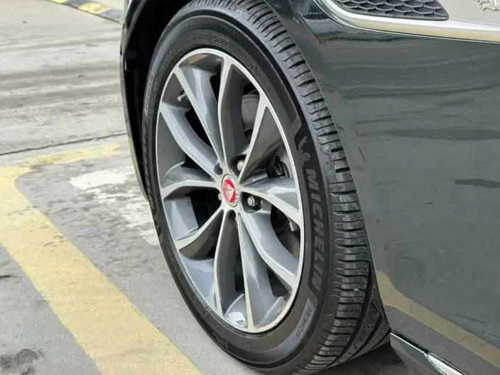 Jaguar XFL 2021 Model 2.0T P250 2WD Exclusive Deluxe Edition – фото 5