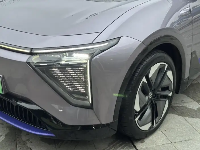 HiPhi HiPhi Y 2023 Model 560km Pioneer Edition – фото 5