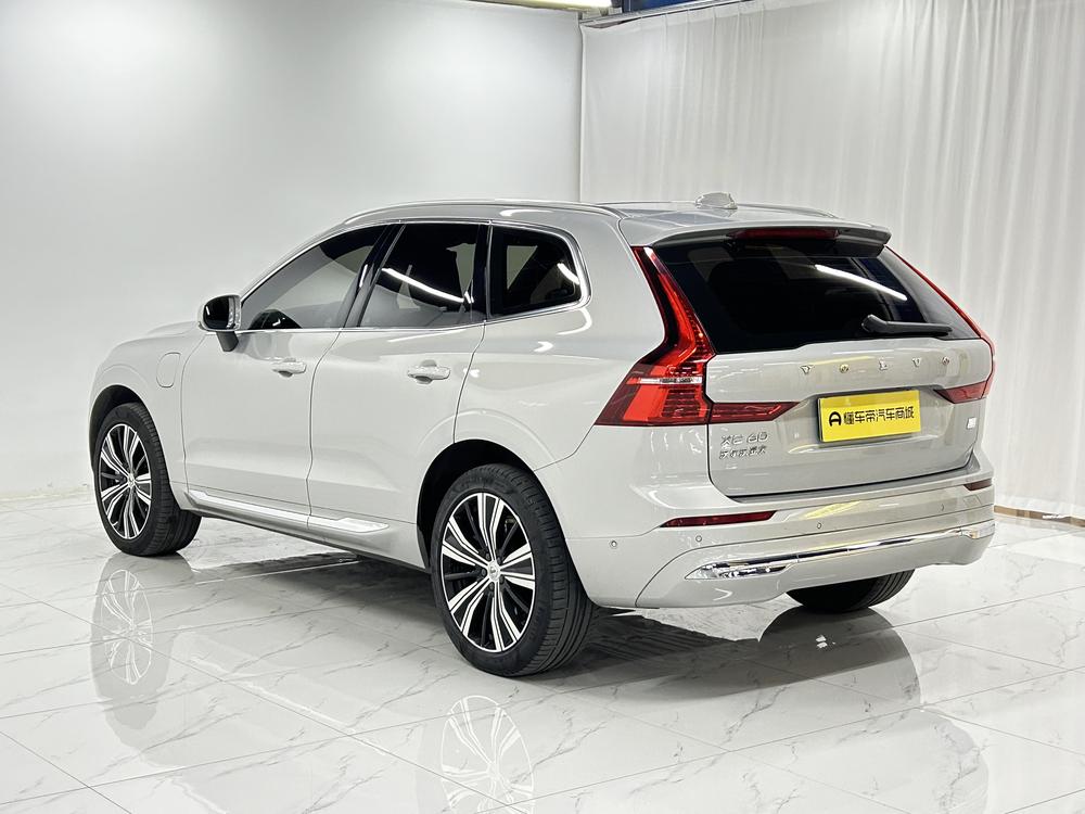 Volvo XC60 PHEV 2023 T8 AWD Long Range Intelligent Far Luxury – фото 5