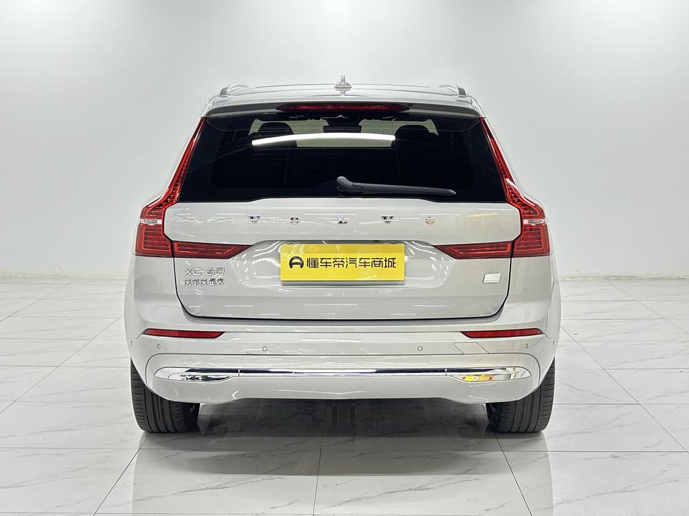 Volvo XC60 PHEV 2023 T8 AWD Long Range Intelligent Far Luxury – фото 6
