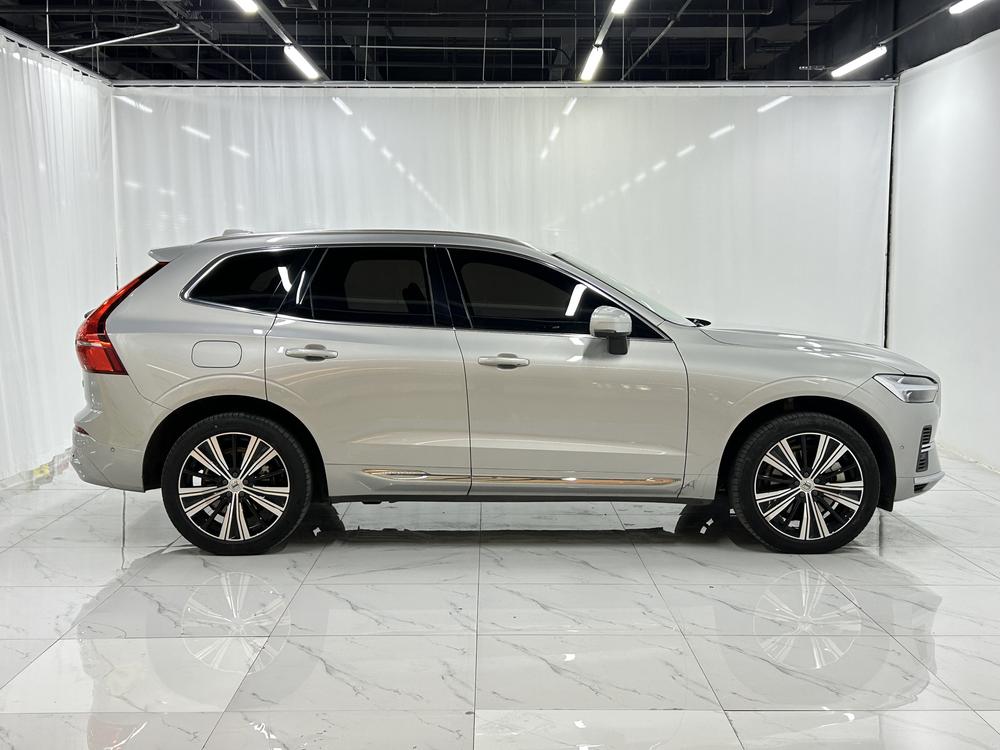 Volvo XC60 PHEV 2023 T8 AWD Long Range Intelligent Far Luxury – фото 8