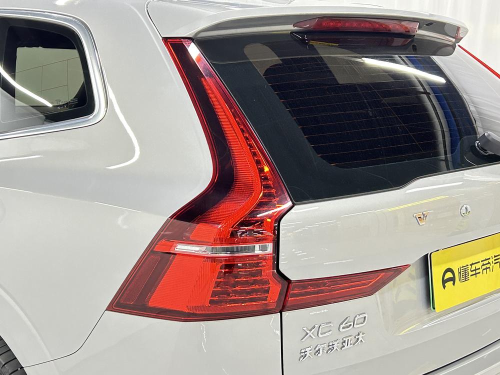 Volvo XC60 PHEV 2023 T8 AWD Long Range Intelligent Far Luxury – фото 13