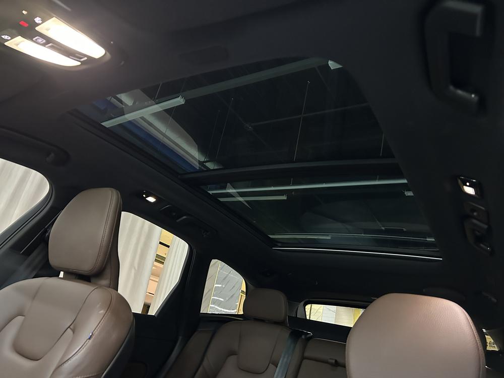 Volvo XC60 PHEV 2023 T8 AWD Long Range Intelligent Far Luxury – фото 19
