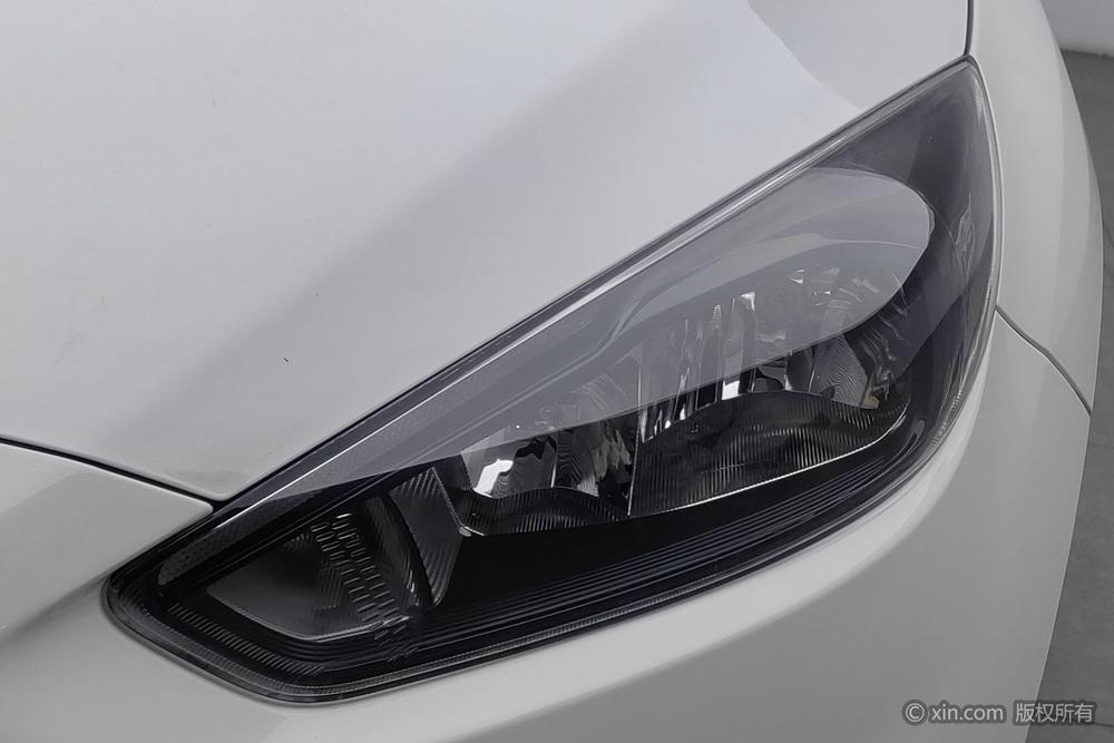 Ford Focus 2017 Hatchback EcoBoost 180 Automatic Sport – фото 7
