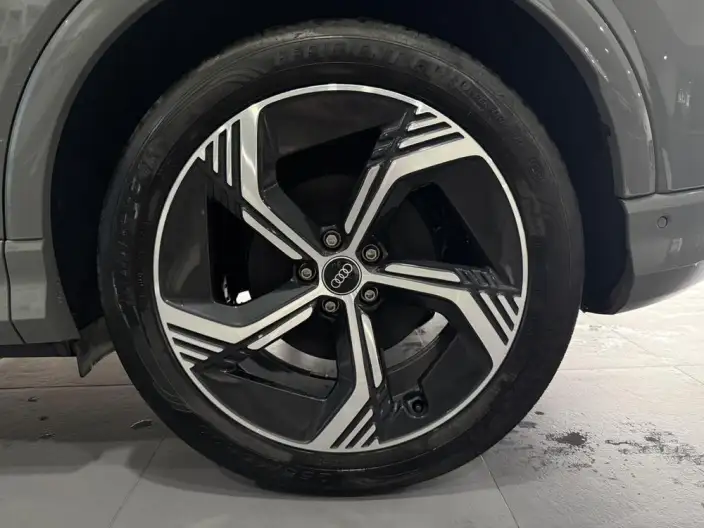 Audi Q4 e-tron 2023 Model 40 e-tron Genesis Edition – фото 7