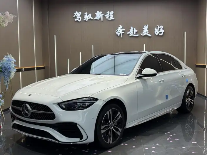 Mercedes-Benz C-Class PHEV 2024 Model C 350 eL