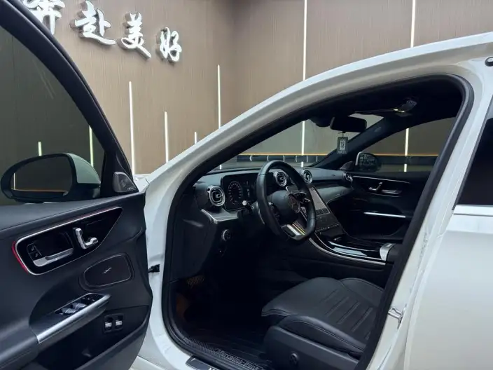 Mercedes-Benz C-Class PHEV 2024 Model C 350 eL – фото 8