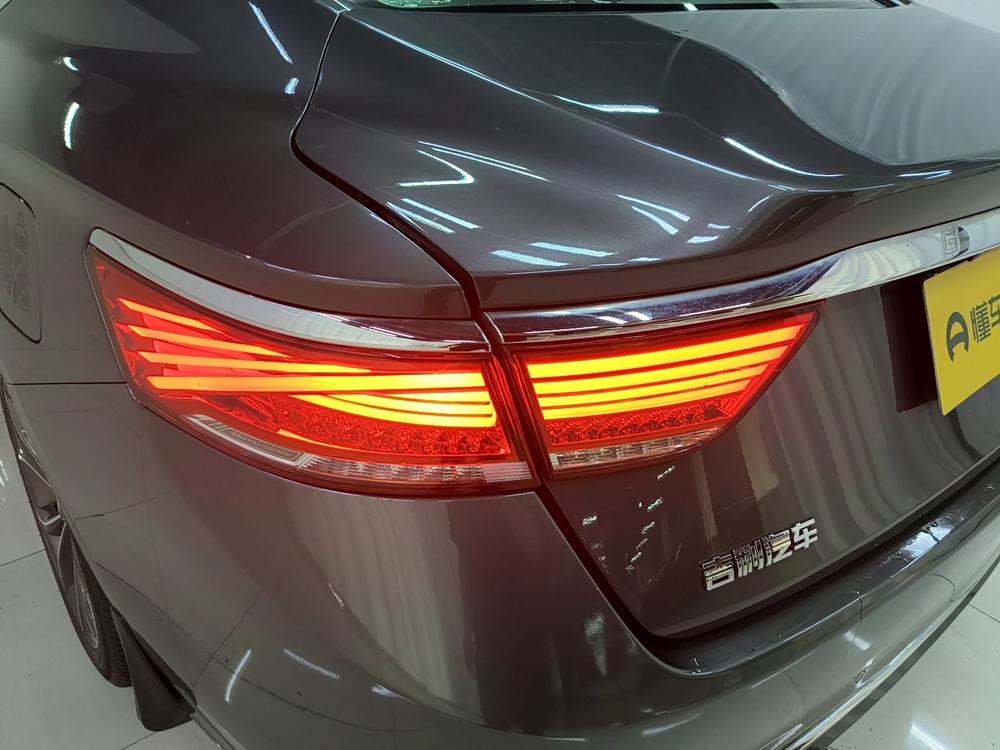 Geely Borui Модель 2018 года 1.5T MHEV Shine Smart Edition – фото 13
