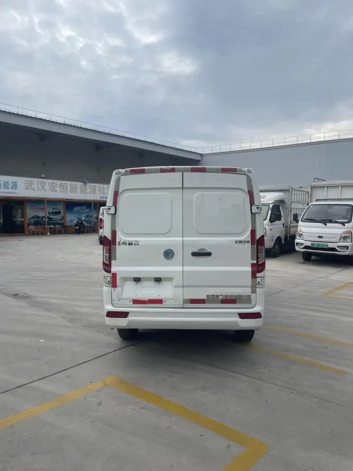 Dongfeng Yufeng EM26 2023 Model High-end Edition 41.86kWh CATL – фото 5
