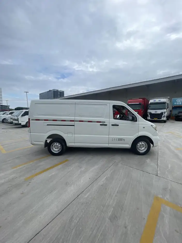 Dongfeng Yufeng EM26 2023 Model High-end Edition 41.86kWh CATL – фото 7