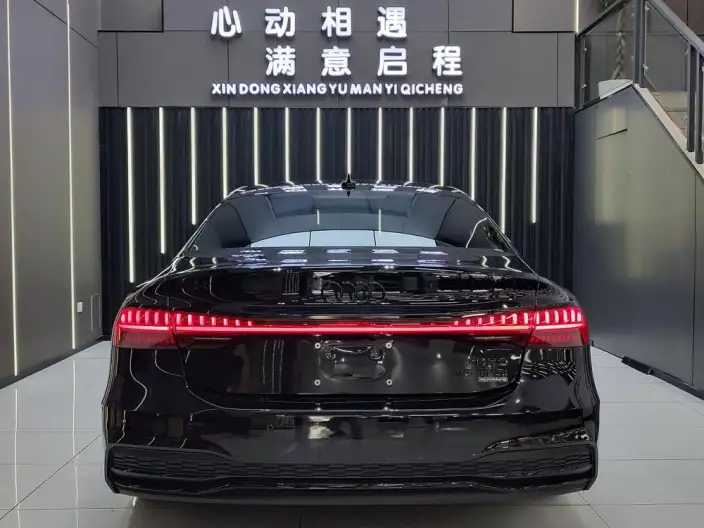 Audi A7 L 2024 Model 45 TFSI quattro Black Samurai Edition – фото 5