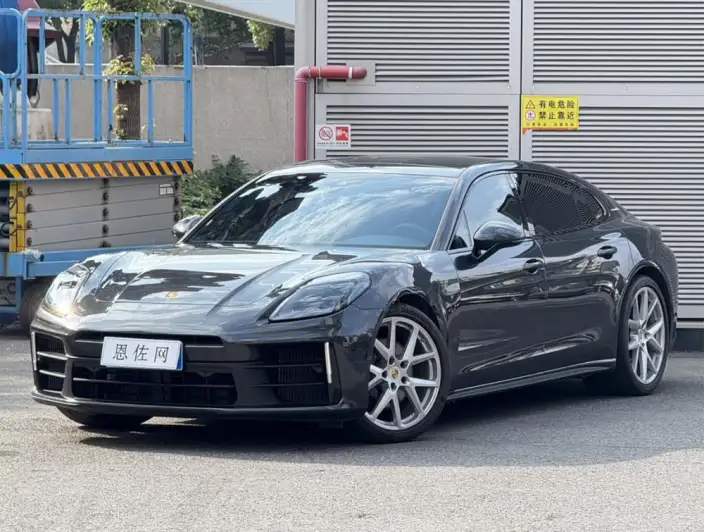 Panamera 2024 Model Panamera 4 Executive Extended Edition 2.9T