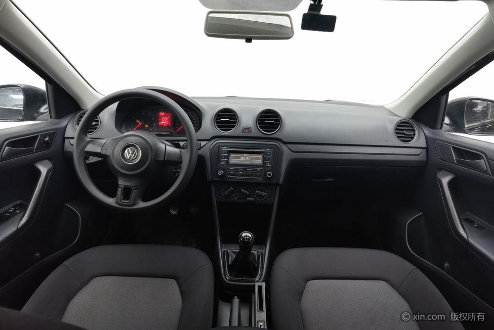 Volkswagen Jetta 2013 1.6L Manual Fashion – фото 14