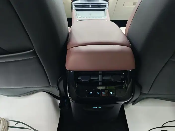 BYD Seal 07DM 2026 Model DM-i 230KM Flagship Model – фото 9