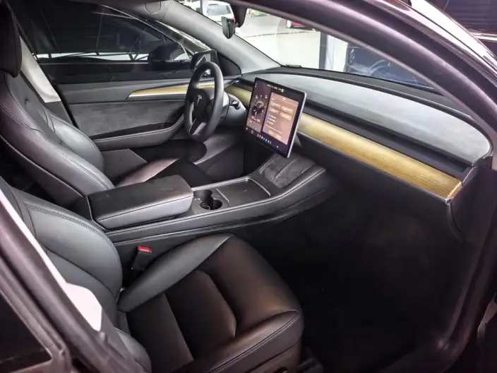 Model Y 2023 Model Long Battery Life Pro All-wheel drive version – фото 9