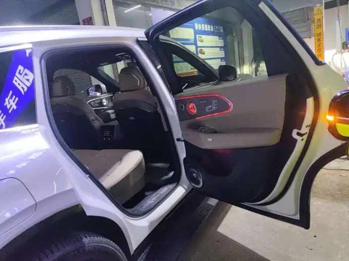 ZEEKR 8X 2026 Model 55kWh Ultra – фото 7