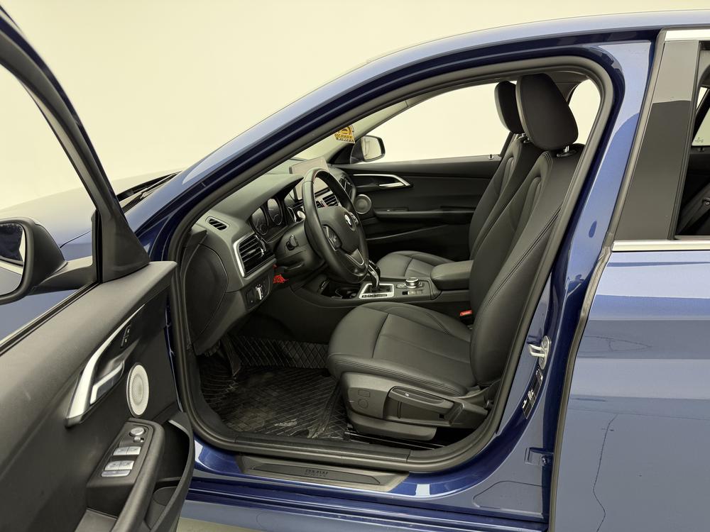 BMW 1 Series Раздел 2023 120i M Sports Edition – фото 20