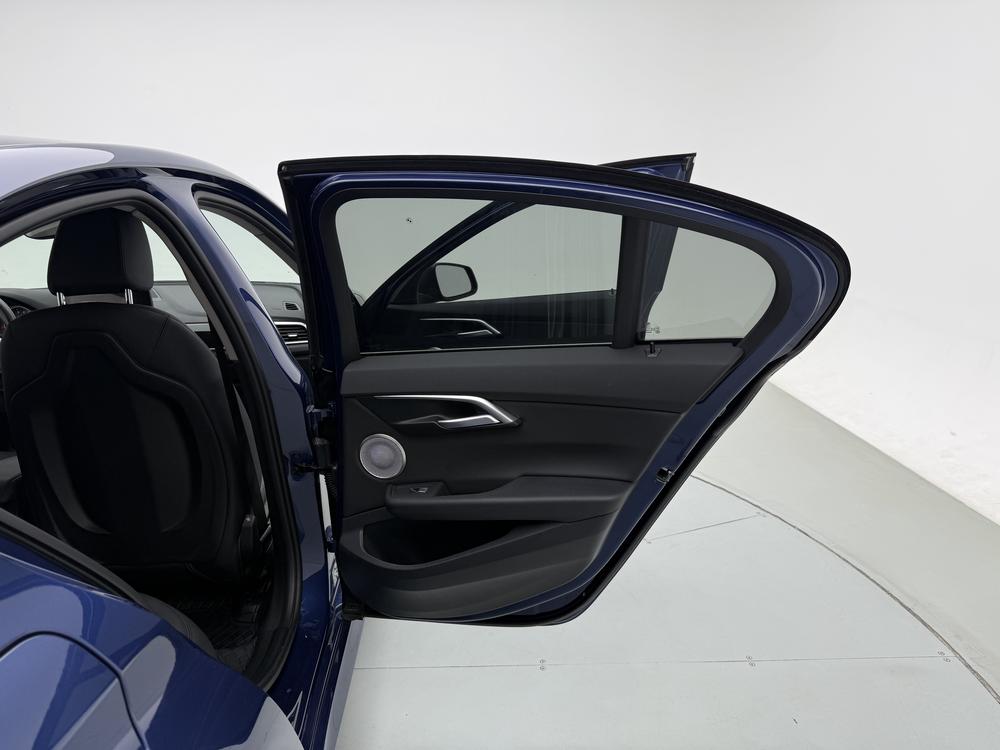 BMW 1 Series Раздел 2023 120i M Sports Edition – фото 28