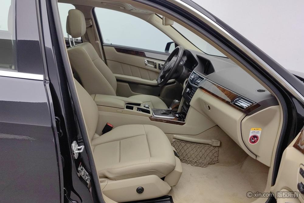 Mercedes-Benz E-Class 2011 модификация E 200 L CGI Youya тип – фото 8