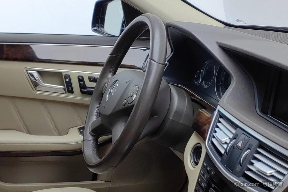 Mercedes-Benz E-Class 2011 модификация E 200 L CGI Youya тип – фото 9