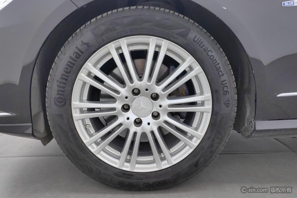 Mercedes-Benz E-Class 2011 модификация E 200 L CGI Youya тип – фото 12