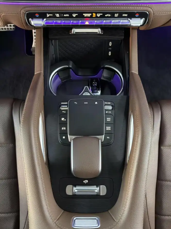 Mercedes-Benz GLS 2024 Model GLS 450 4MATIC Fashion Model – фото 7