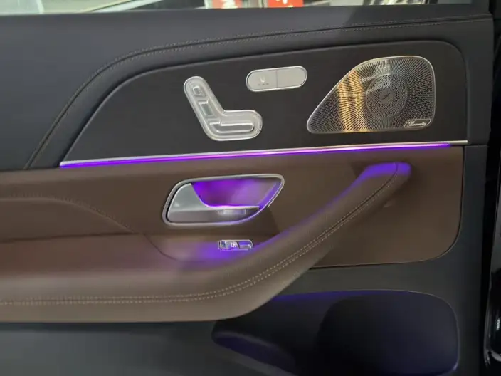 Mercedes-Benz GLS 2024 Model GLS 450 4MATIC Fashion Model – фото 10