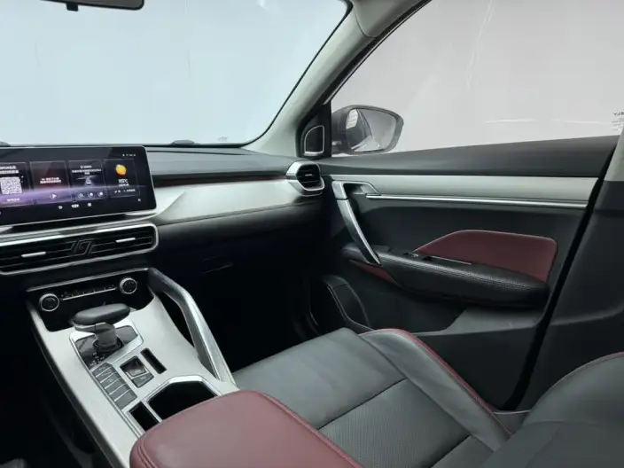 Geely Binyue 2021 Model 240T DCT Diamond Edition – фото 9