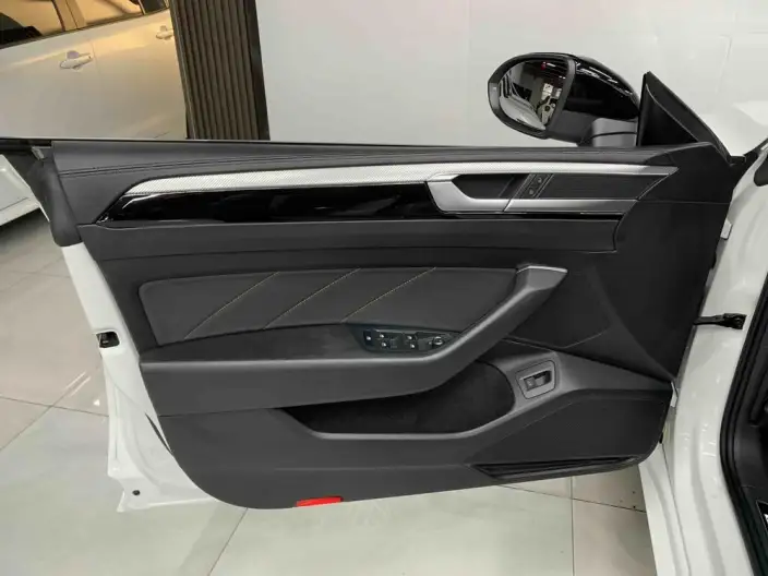 Volkswagen CC 2021 Model 380TSI Eye-catching version – фото 9