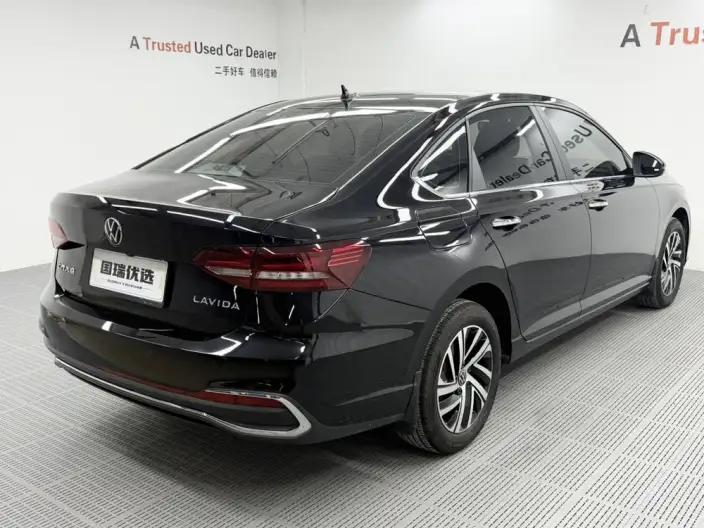 Volkswagen Lavida 2023 Model Facelift 1.5L Automatic Starry Sky Five Million Edition – фото 6