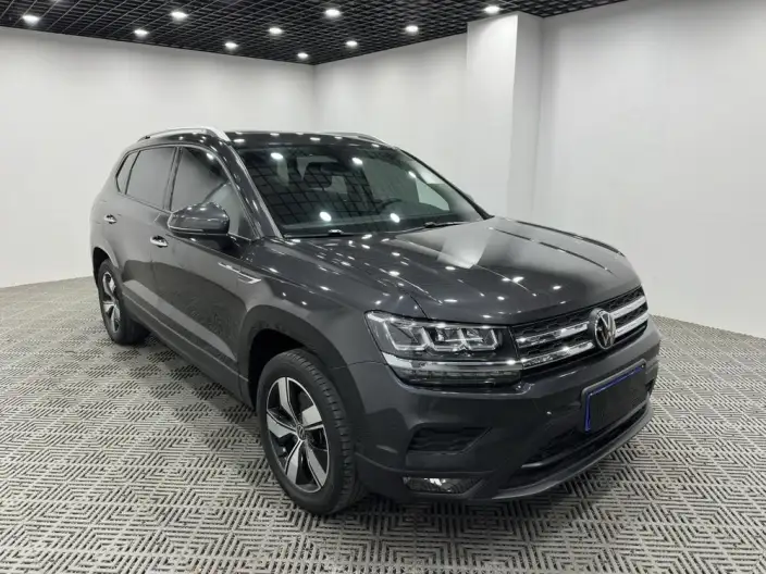 Volkswagen Tharu 2022 Model 280TSI 2WD Deluxe Edition