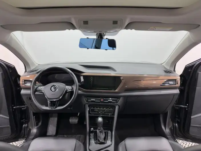 Volkswagen Tharu 2022 Model 280TSI 2WD Deluxe Edition – фото 7