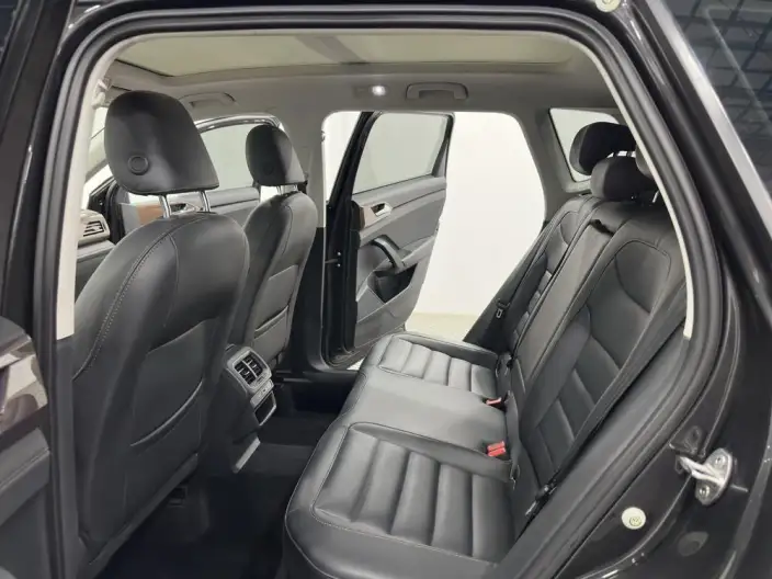 Volkswagen Tharu 2022 Model 280TSI 2WD Deluxe Edition – фото 9