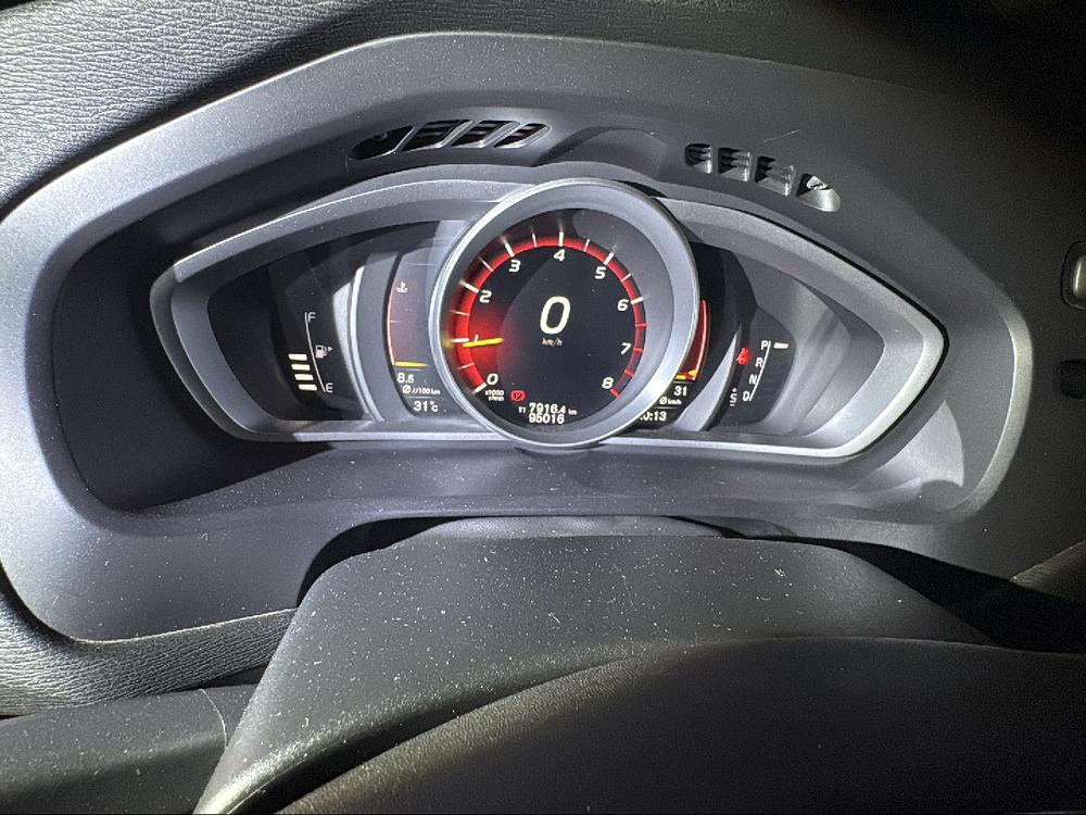 Volvo V40 2017 T3 Intelligent Refined – фото 6