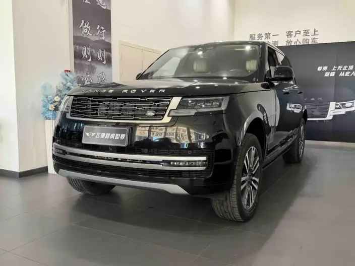 Range Rover 2024 Model 3.0 L6 400PS Shengshi Extended Edition – фото 1