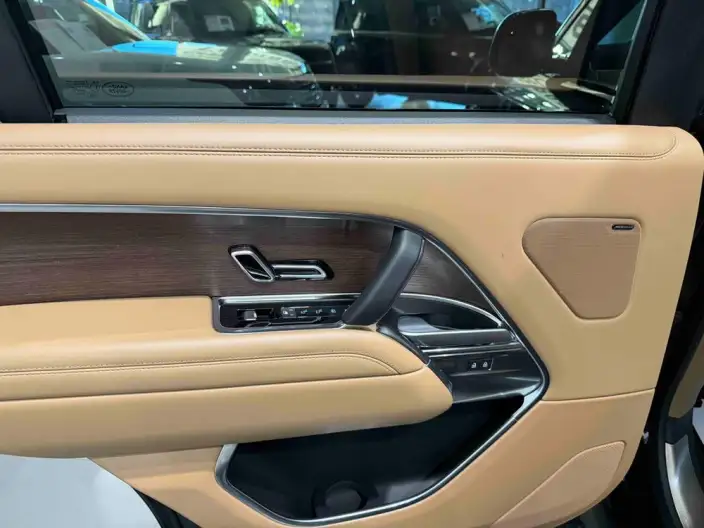 Range Rover 2024 Model 3.0 L6 400PS Shengshi Extended Edition – фото 9