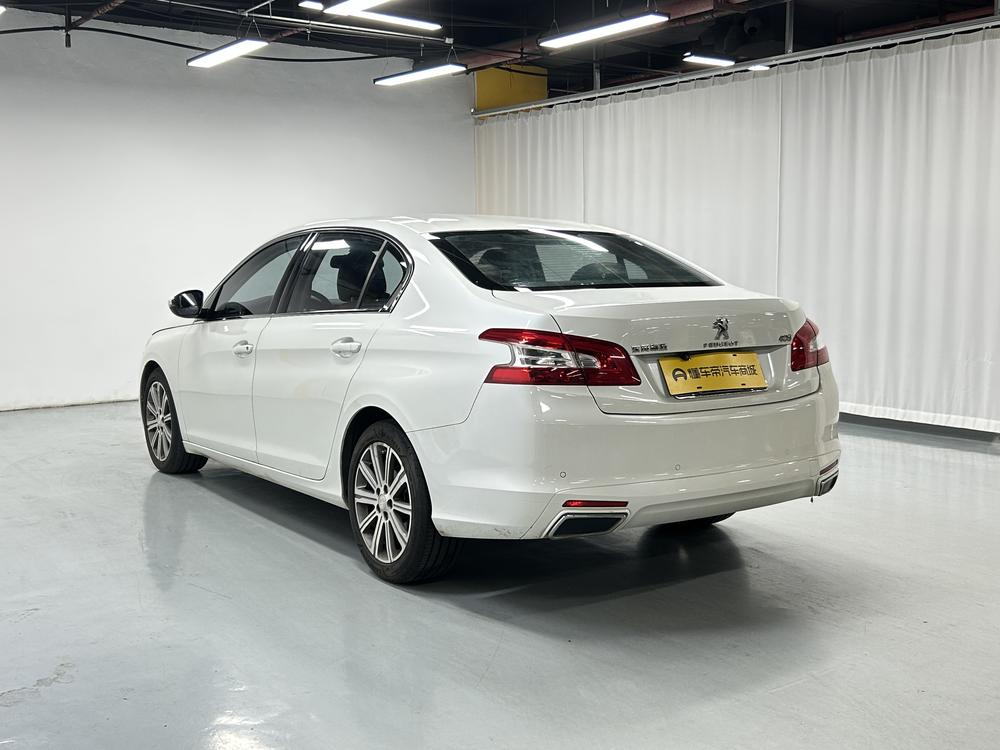 Peugeot 408 2014 1.8L Automatic Luxury – фото 5