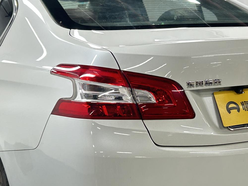 Peugeot 408 2014 1.8L Automatic Luxury – фото 13