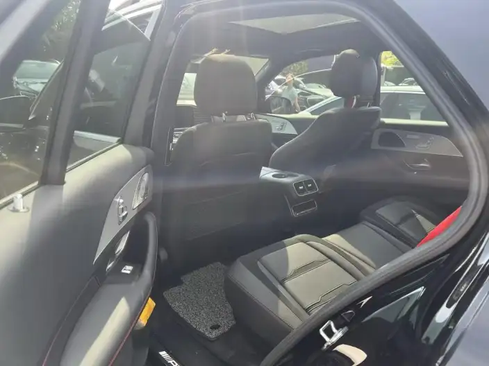 Mercedes-Benz GLE AMG 2024 Model AMG GLE 53 4MATIC+ – фото 5