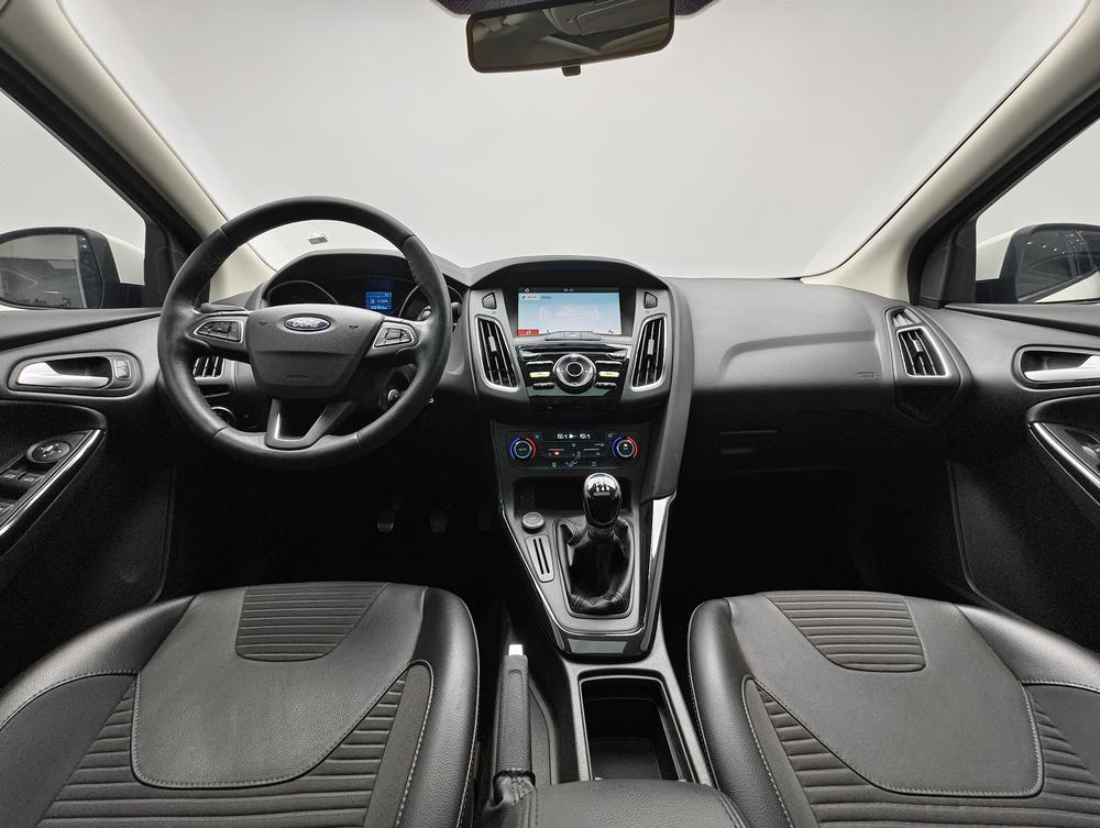 Ford Focus 2017 модификация Тройная литиевая батарея кузов 1.6L Manual Fashion тип Zhixing Edition – фото 14
