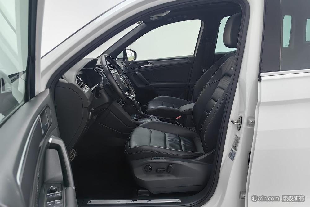 Tiguan Модель 2018 года 380TSI 4WD R-Line – фото 17