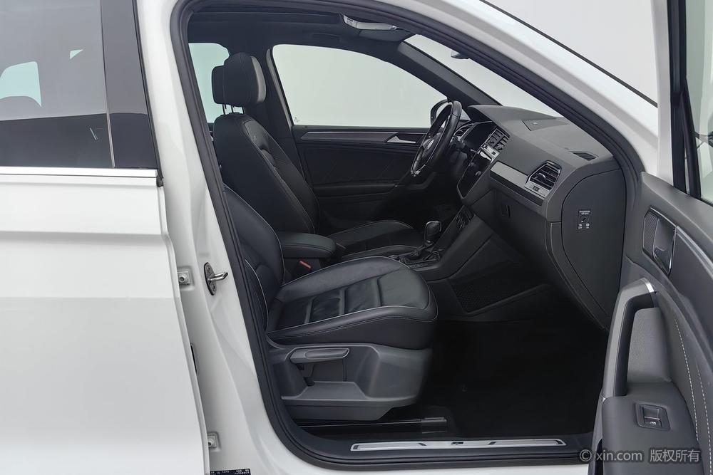 Tiguan Модель 2018 года 380TSI 4WD R-Line – фото 24