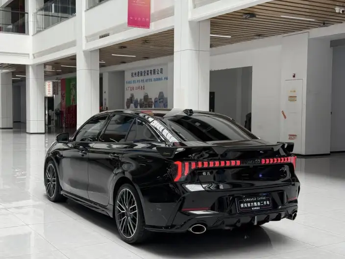Lynk & Co 03 2026 Model 2.0TD AT Ultra