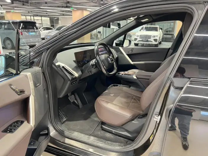 BMW iX 2022 Model xDrive40 – фото 10