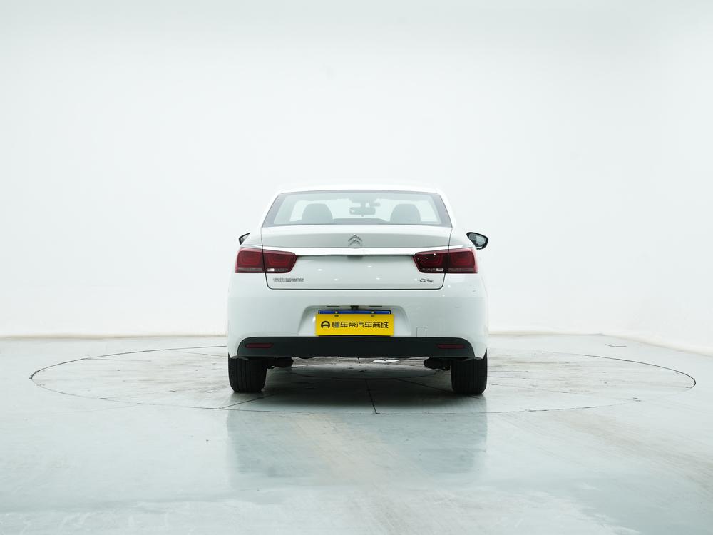 Citroën C4 Sedan Модель 2018 года 1.6L Automatic Luxury – фото 6