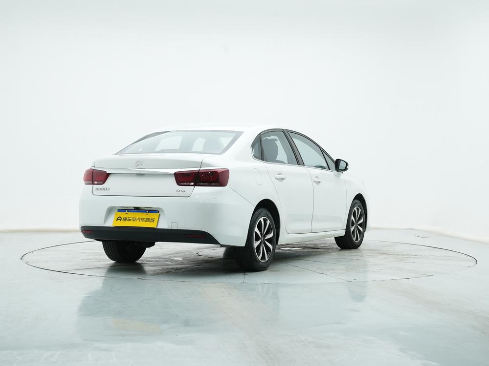 Citroën C4 Sedan Модель 2018 года 1.6L Automatic Luxury – фото 7
