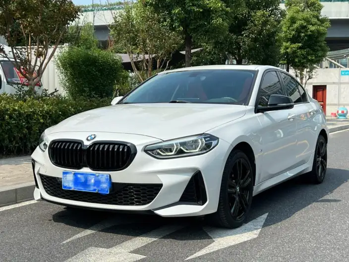 BMW 1 Series 2023 Model 125i M Sports Night Edition – фото 1