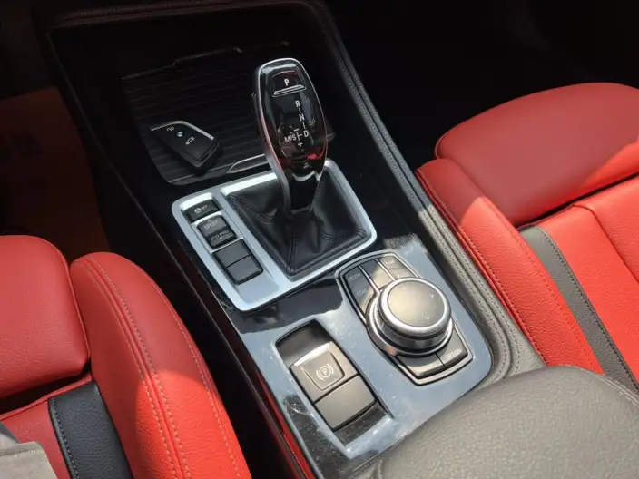 BMW 1 Series 2023 Model 125i M Sports Night Edition – фото 10